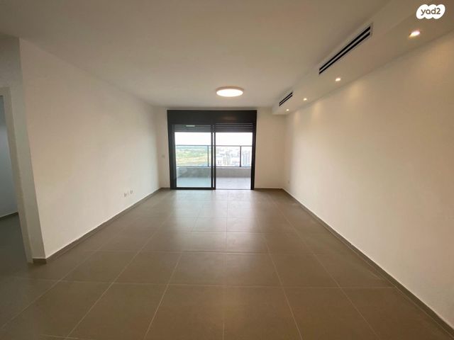 דירה, שדרות הרצל 54, נאות שמיר, יבנה