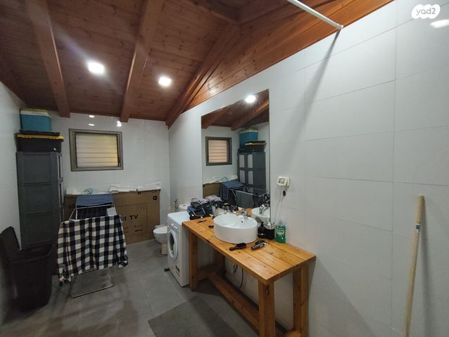 יחידת דיור, האלה 1, בית עזרא, בית עזרא