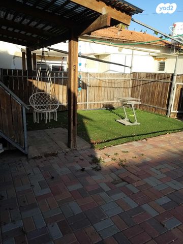 דירה, הדקל 1, יגל