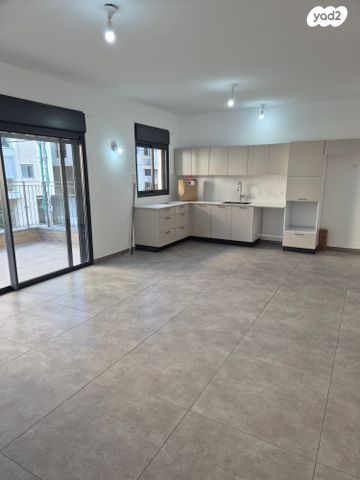 דירה, החשמונאים 31, נווה דוד רמז, רעננה