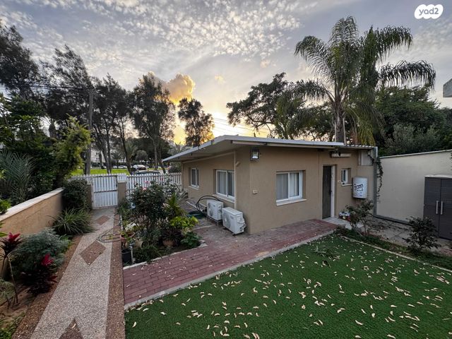 יחידת דיור, צבי סגל 33, ברנע, אשקלון