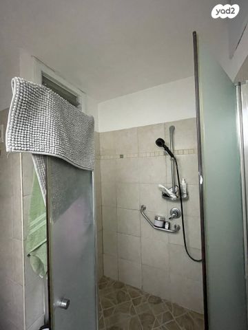 דירה, אידמית 6, תל גנים, גבעתיים