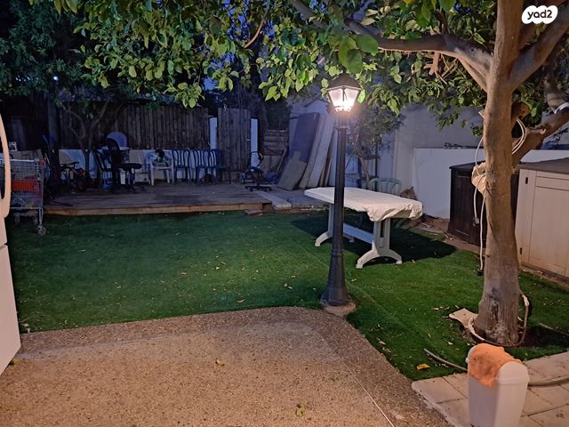 דירת גן, קהילת בריסק 6, הדר יוסף, תל אביב יפו