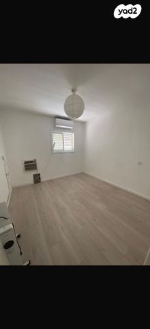 דירה, מרגולין 12, רמב"ם, ראשון לציון