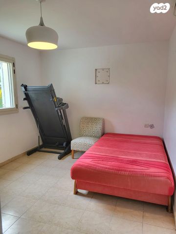 בית פרטי/ קוטג', שדרות האקליפטוס 13, בוסתן הגליל, בוסתן הגליל