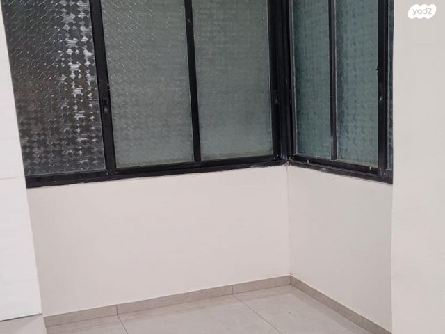 דירה, שדרות הנשיא וייצמן 17, רח' הנשיא צפון, חדרה