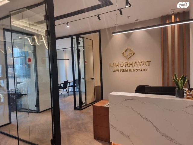 שדרות טום לנטוס 6