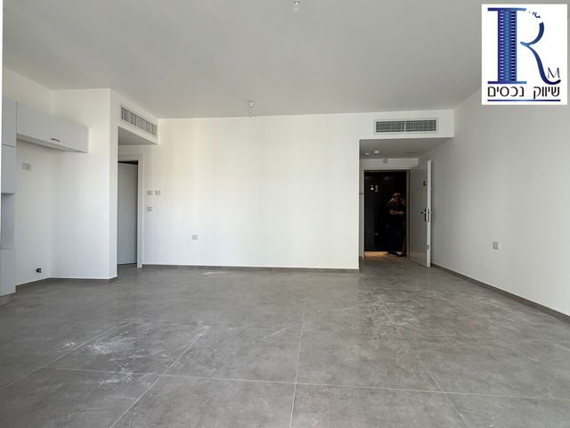 דירה, יעקב פיכמן, קרית אילון, חולון