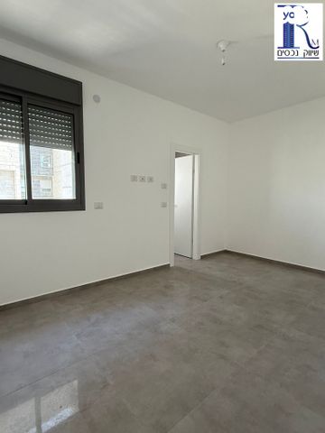 דירה, יעקב פיכמן, קרית אילון, חולון