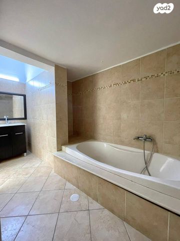 דירה, הנוטר 47, קרית חיים מזרחית, חיפה