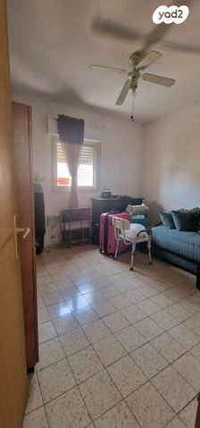 דירה, שדרות ש"י עגנון, גבעת הורדים, רסקו, ירושלים