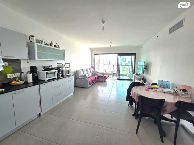 דירה, יוסף הגלילי 22, שכונת בן גוריון, מרכז העיר ג', רמת גן