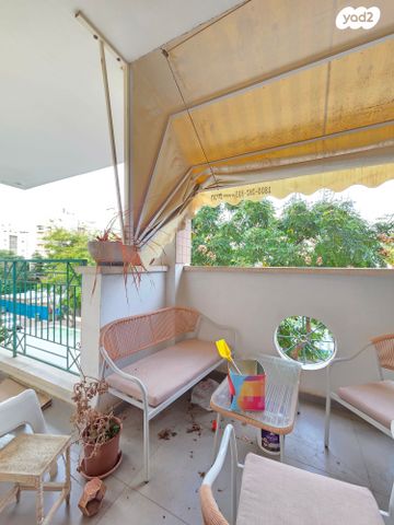 דירה, השופט ברנדייס, שיפר, פתח תקווה