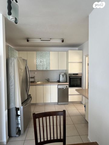 דירה, סנפיר, נווה חן, תל אביב יפו