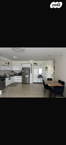 דירה, אור עקיבא