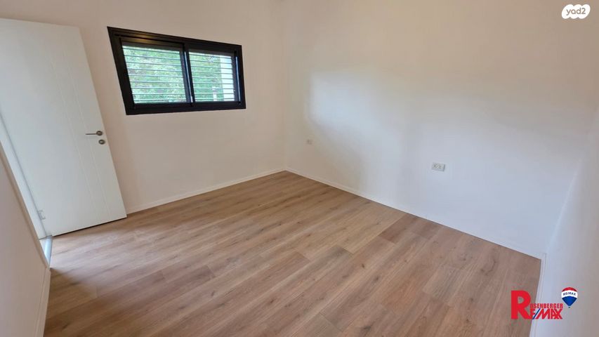 דירה, שדרות בר אילן 61, דרום מערב ותיק, בת ים