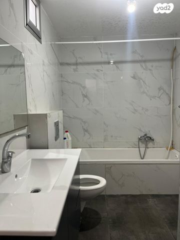 דירת גן, נתן אלבז, רובע ו', אשדוד