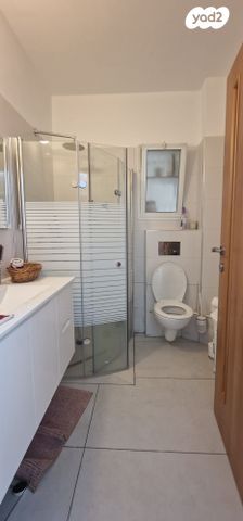 דירה, שדרות ש"י עגנון, גבעת הורדים, רסקו, ירושלים