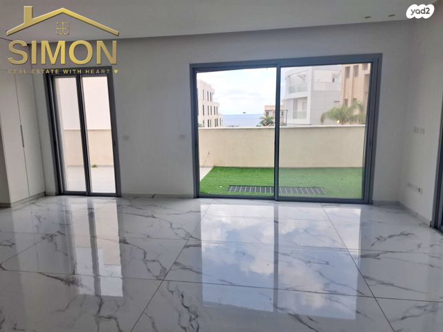 בית פרטי/ קוטג', פייר קניג 14, נוף הטיילת, נתניה