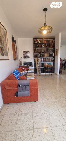 דירה, שדרות ש"י עגנון, גבעת הורדים, רסקו, ירושלים