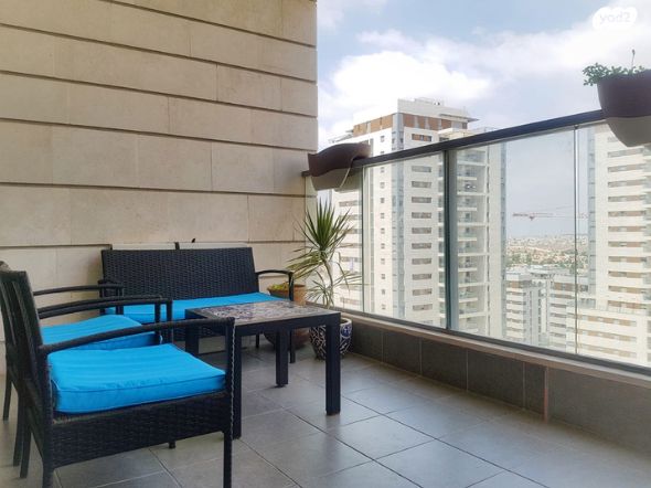 דירה, ראש העין