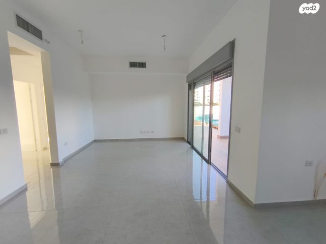 מרים ילן שטקליס 