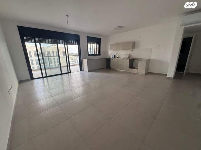 דירה, אור ים, אור עקיבא