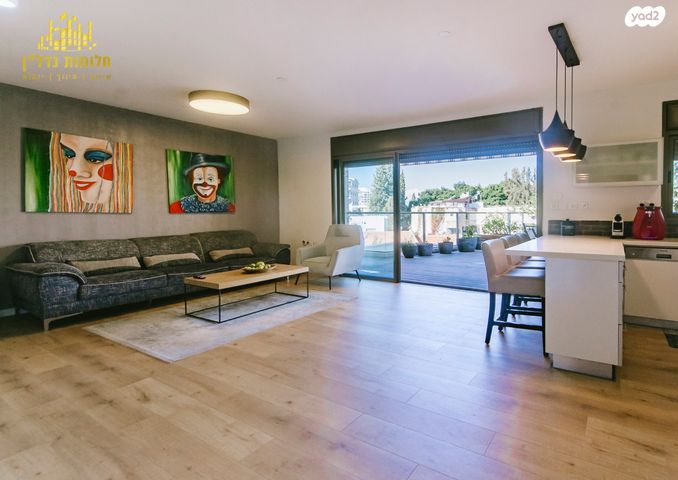 גג/ פנטהאוז, בן יהודה, מרכז, הרצליה