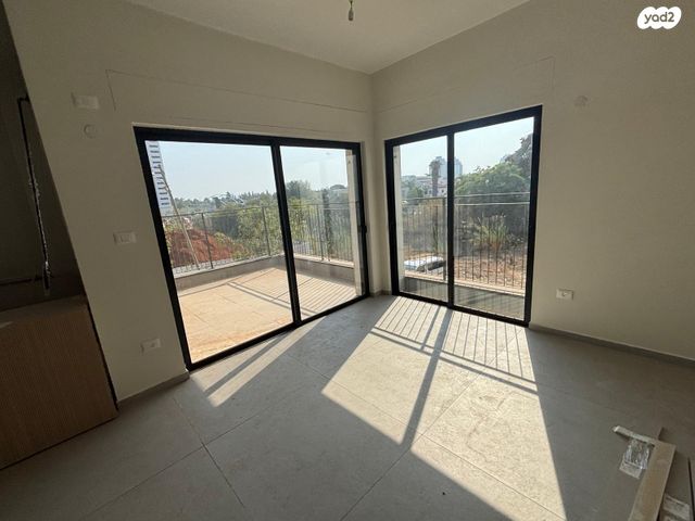 דירה, הוד השרון