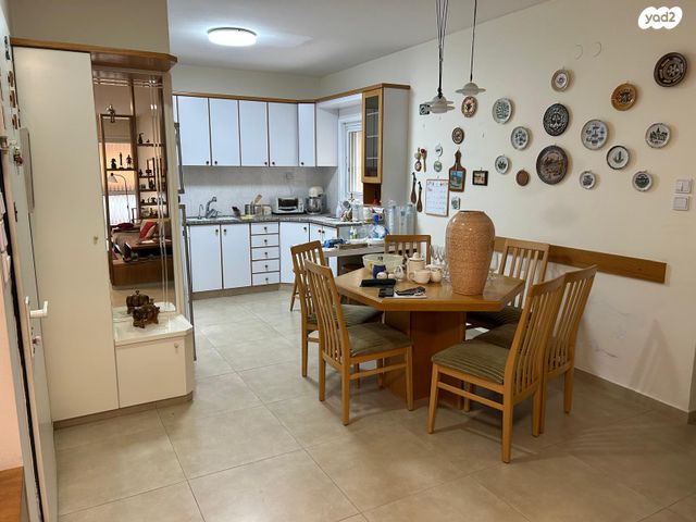 דירה, דוד צדוק, בן גוריון, חולון