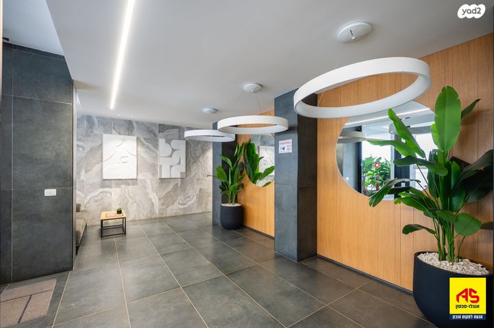 דירה, מרכז פרדס חנה, פרדס חנה כרכור