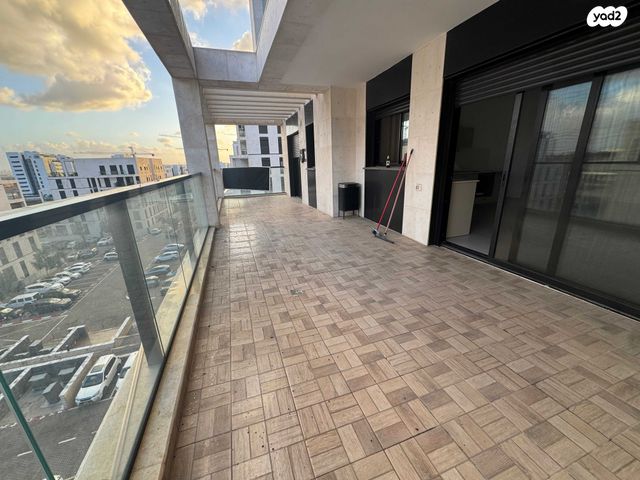 דירה, אור ים, אור עקיבא