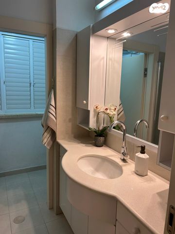 דירה, דוד צדוק, בן גוריון, חולון