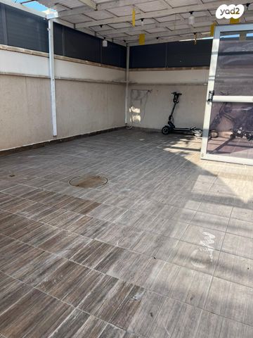 דירת גן, נתן אלבז, רובע ו', אשדוד