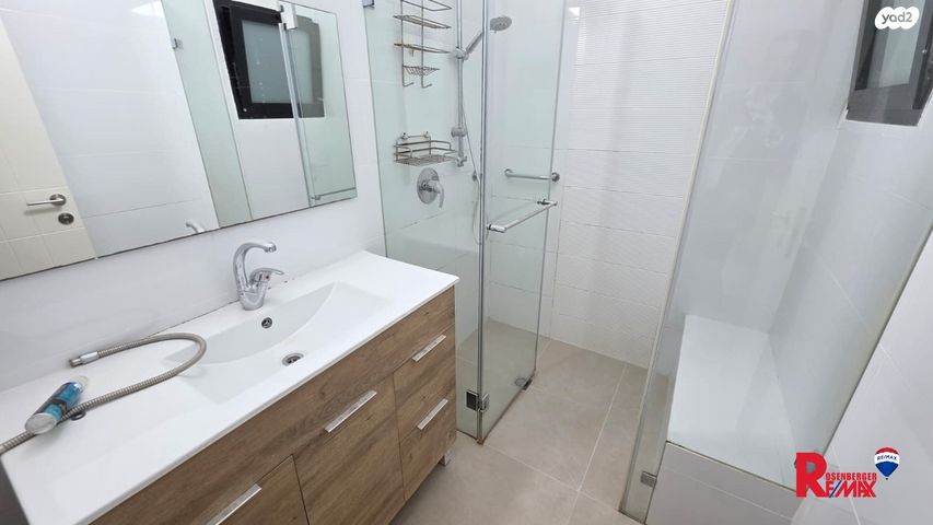 דירה, שדרות בר אילן 61, דרום מערב ותיק, בת ים