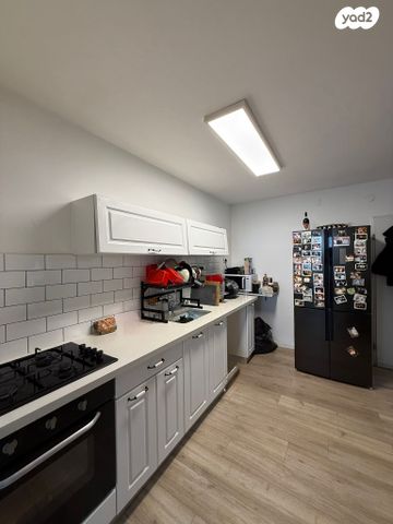 דירה, קרית שרת, רעננה