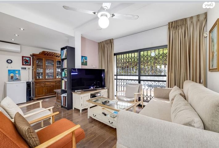 דירת גן, אבשלום 5, נאות יהודית ונווה ארזים, חולון