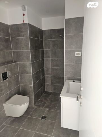 דירה, ארתור הנטקה, קרית היובל, ירושלים