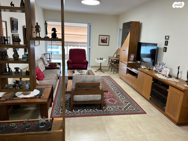 דירה, דוד צדוק, בן גוריון, חולון