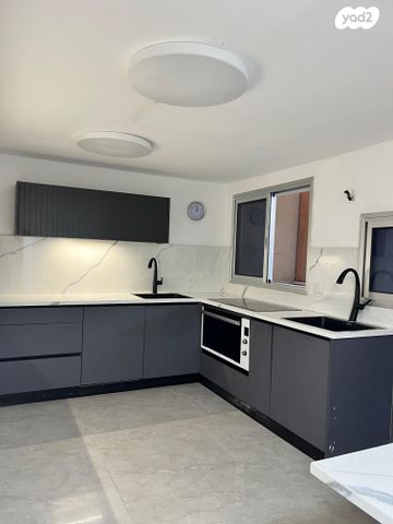 דירת גן, נתן אלבז, רובע ו', אשדוד