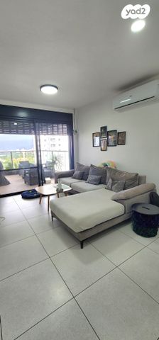 דירה, רועי קליין, קרית קריניצי, רמת גן