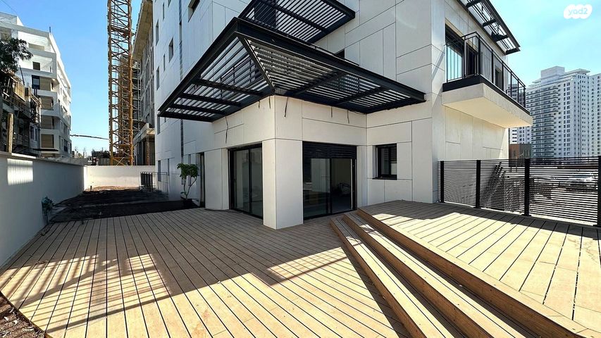 דירת גן, גרין פארק החדשה, הוד השרון