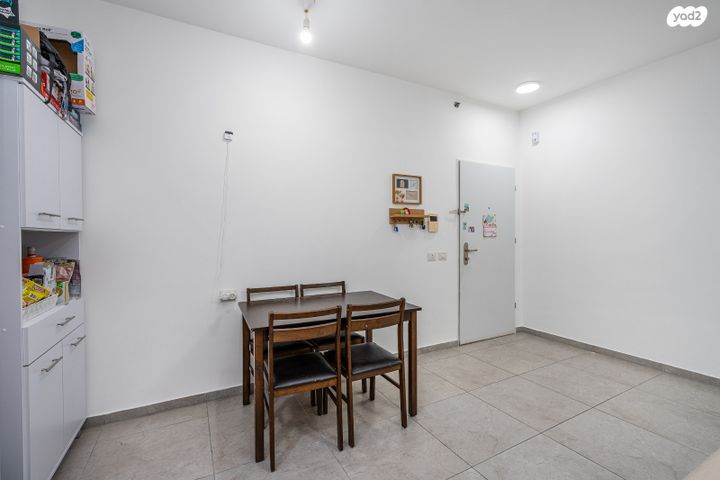 דירה, איסר הראל, נווה אור, אור עקיבא