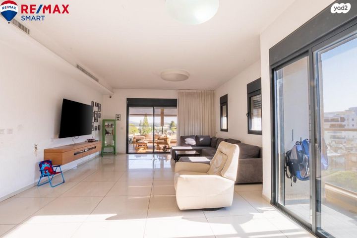 גג/ פנטהאוז, אליהו הנביא 6, מרכז העיר, קרית אתא