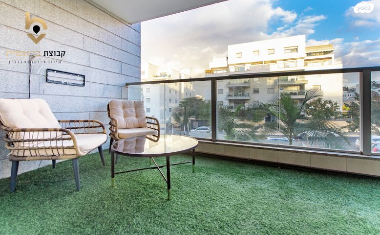 דירה, אליהו הנביא, פסגות אפק, ראש העין