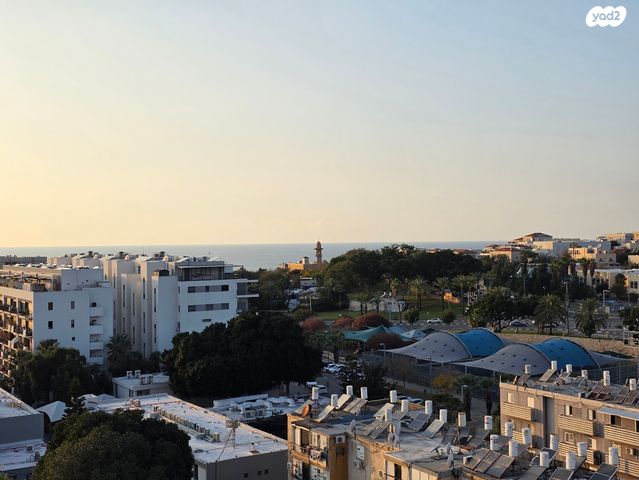 נווה גולן, יפו ג'