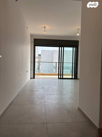 דירה, יעקב פיכמן 5, קרית אילון, חולון