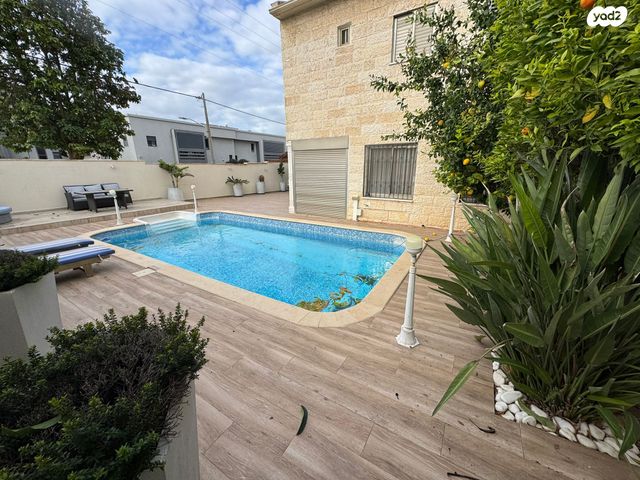 נאות הפרחים