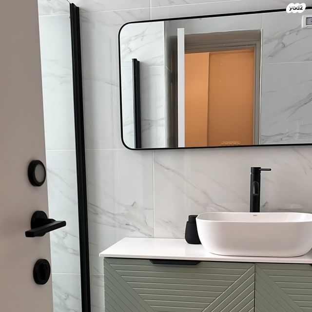 דירת גן, מעלות הבוצרים, מרכז הכרמל, חיפה