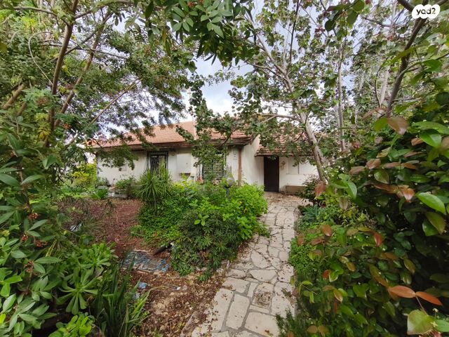 בית פרטי/ קוטג', פרדס חנה כרכור